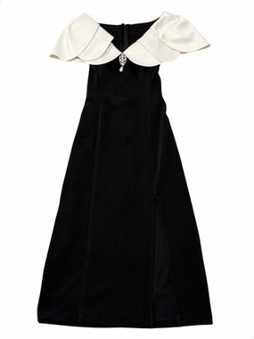 Bari-Jay Faux Diamond & Pearl Brooch Detail Formal Cocktail Evening Gown. Medium